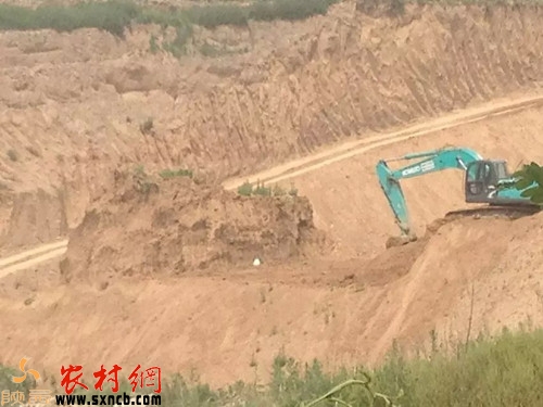 正在作业现场