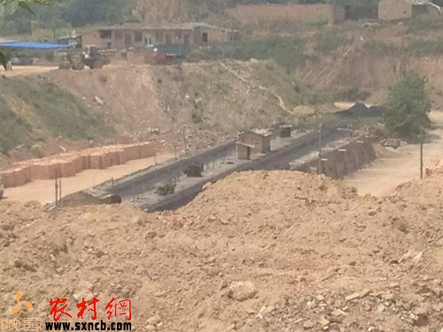 经纬砖厂