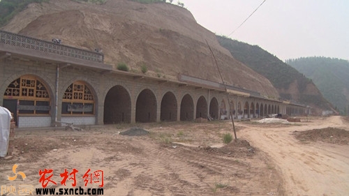 被毁耕地现场